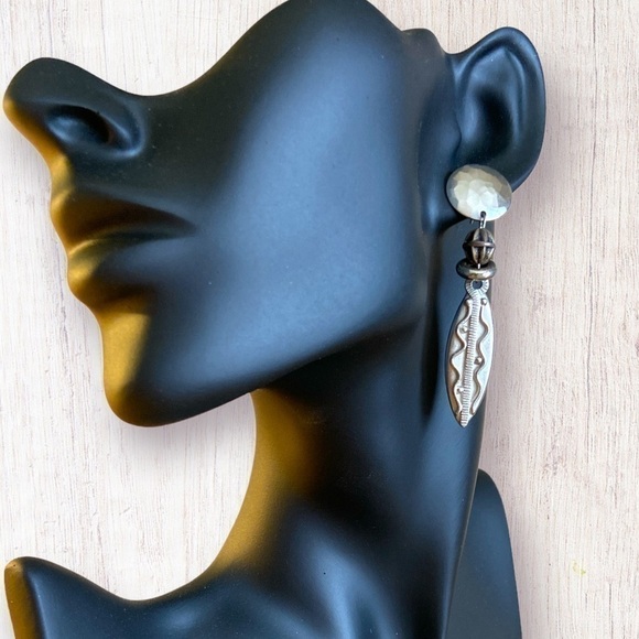 Silver Tone Metallic Tribal Pattern Dangling Earrings - Picture 1 of 9